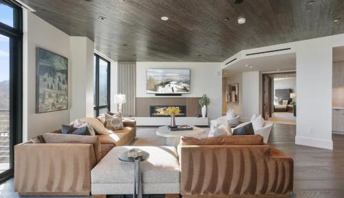 Four-Bedroom Apartment