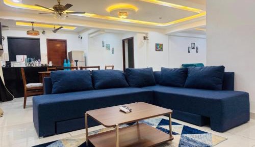 Villa with Garden View