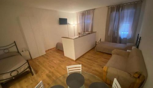 Quadruple Room with Private Bathroom