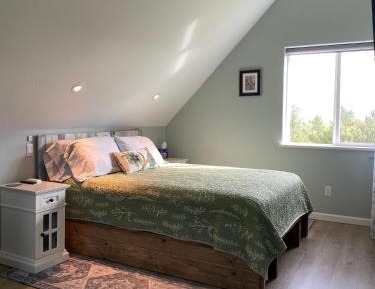 King Room with Mountain View