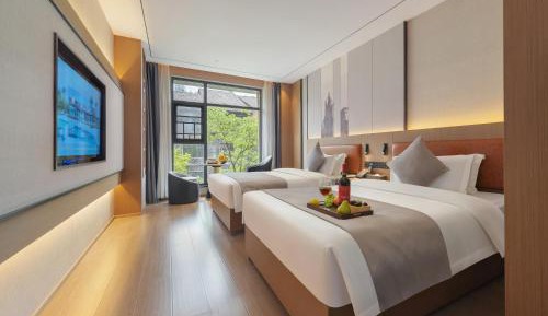 Double or Twin Room with Shower