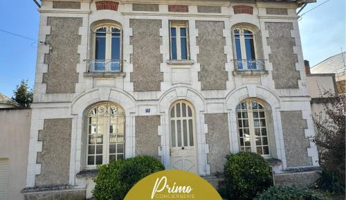 Villa with Garden View