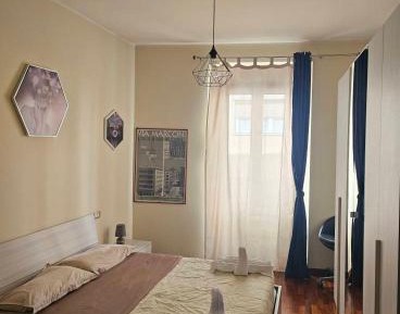 Deluxe One-Bedroom Apartment