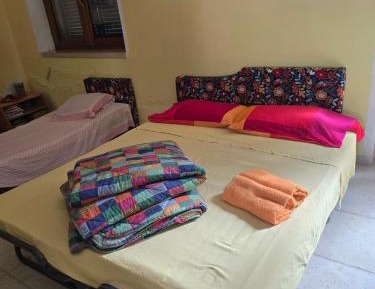 8-Bed Mixed Dormitory Room