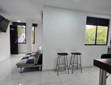Standard Twin Room with Mountain View