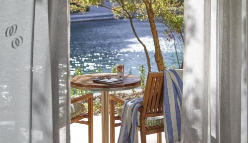 1 Bedroom Marina Grand Suite