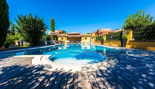 King Room with Pool View