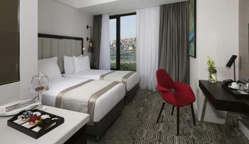 Superior Twin Room with Seaview