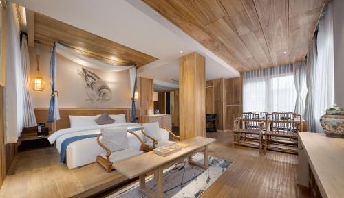 Quadruple Room with Terrace