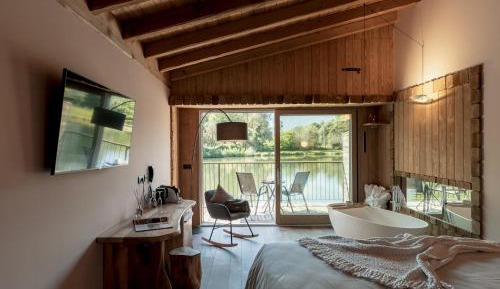 Deluxe Double Room with Bath