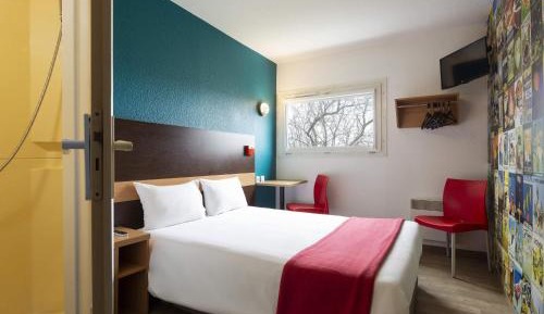 Cabrio Double Room with En-suite Bathroom