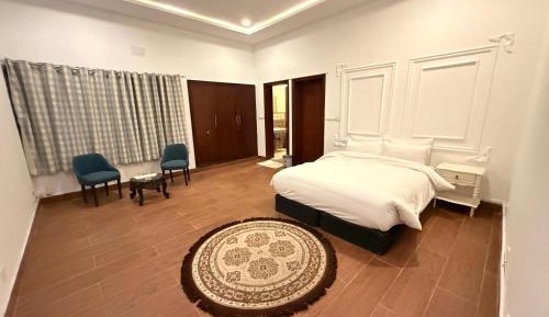 Deluxe Room (1 adult + 2 children)