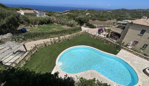 Superior One-Bedroom Apartment