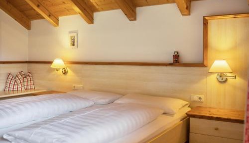 Superior One-Bedroom Apartment