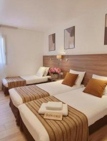 Triple Room with Bath - 3 Single Beds