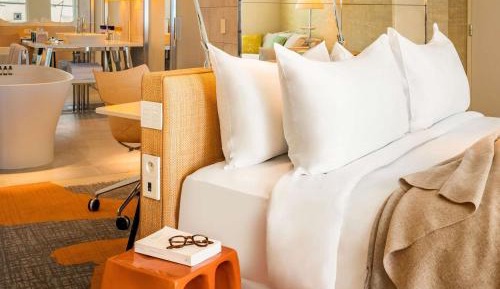 Junior King Suite with Sofa Bed