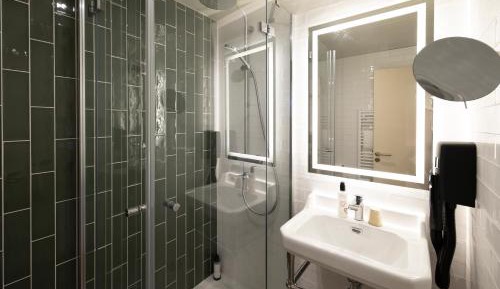 Standard Single Room with Sea View