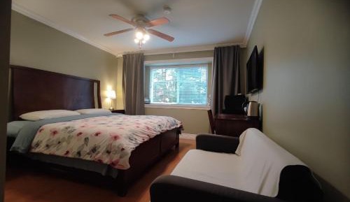 Double Room with Private Bathroom