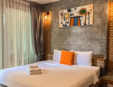 King Room with Pool View