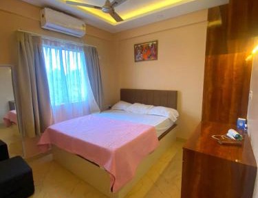 Apartment with Balcony