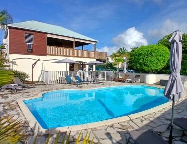 One-Bedroom Bungalow
