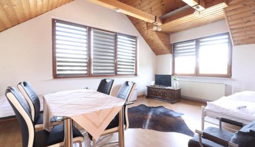 Family Room with Mountain View