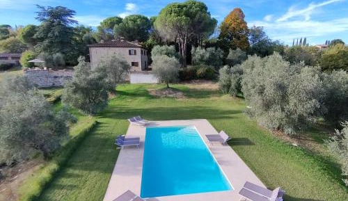 Two-Bedroom Apartment (4 Adults)