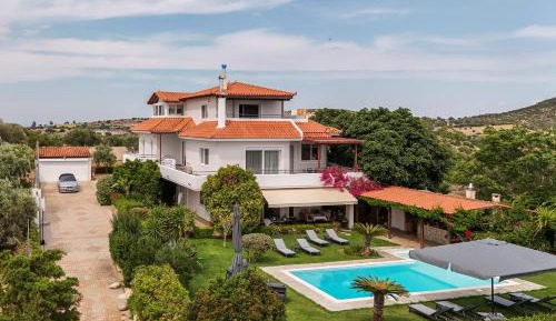 Four-Bedroom Vacation Home