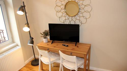 Studio with Mountain View