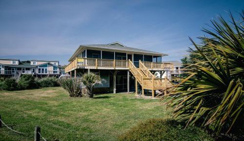 Five-Bedroom Holiday Home