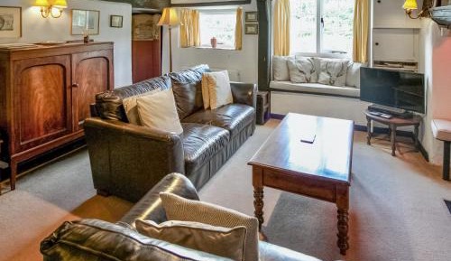Two-Bedroom Holiday Home