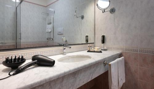 Superior Double or Twin Room with Sea View