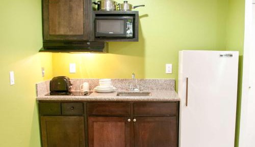 Deluxe Quadruple Room - Non-Smoking