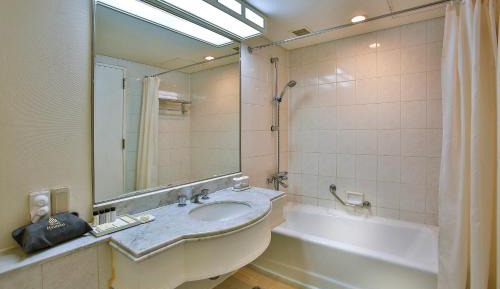 Deluxe Twin Room with Sea View