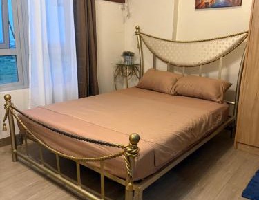 Studio Apartment with Queen Bed