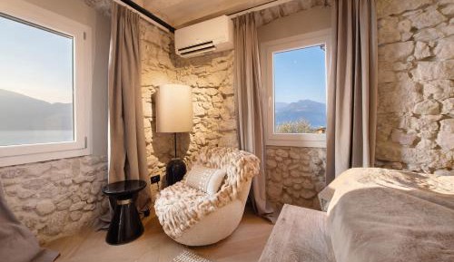 Superior One-Bedroom Apartment