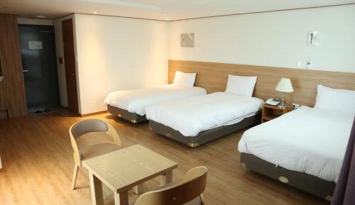 Triple Room with Terrace