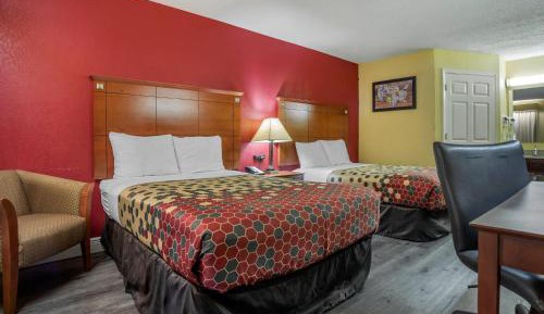 Double Room with Two Double Beds - Smoking/Upper Floor