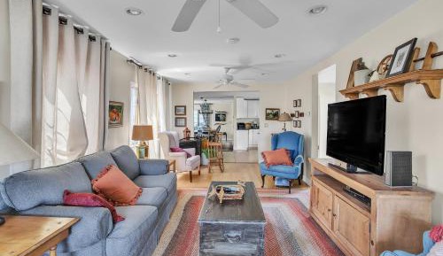 Four-Bedroom Holiday Home