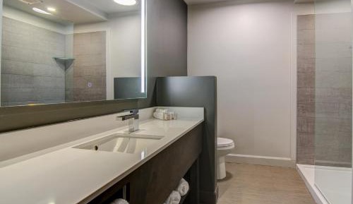 King Room with Balcony