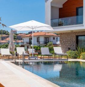 Apartment with Pool View 