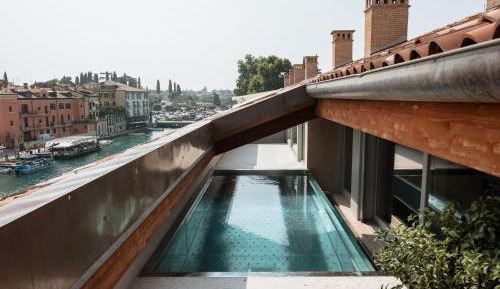 Luxury Penthouse with Terrace and Pool
