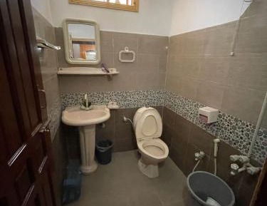 Four-Bedroom Deluxe Apartment