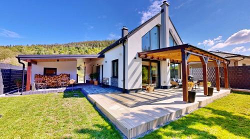 Four-Bedroom Holiday Home
