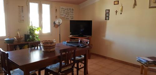 One-Bedroom Apartment with Garden