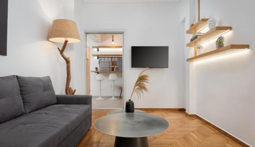 Two-Bedroom Deluxe Apartment with Balcony
