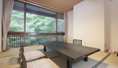 Japanese-Style Quadruple Room with Shared Bathroom