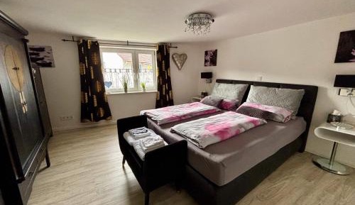 Superior One-Bedroom Apartment with Balcony