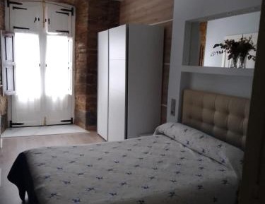Double or Twin Room with Private Bathroom