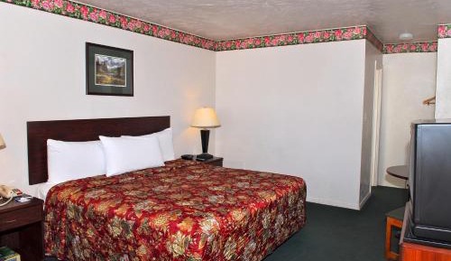 King Room - Non-Smoking